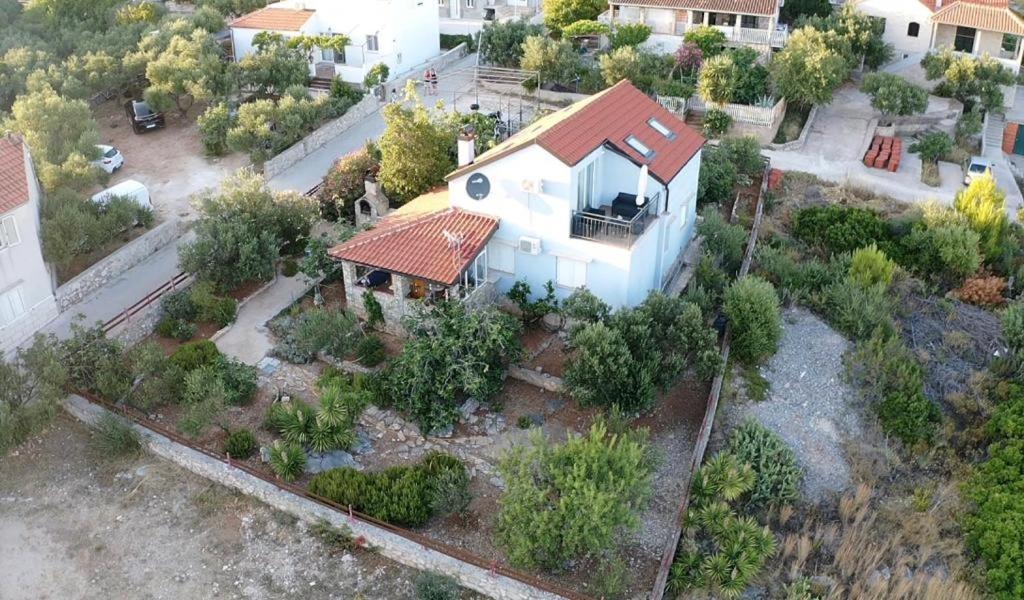Apartman M&M Milna  Εξωτερικό φωτογραφία