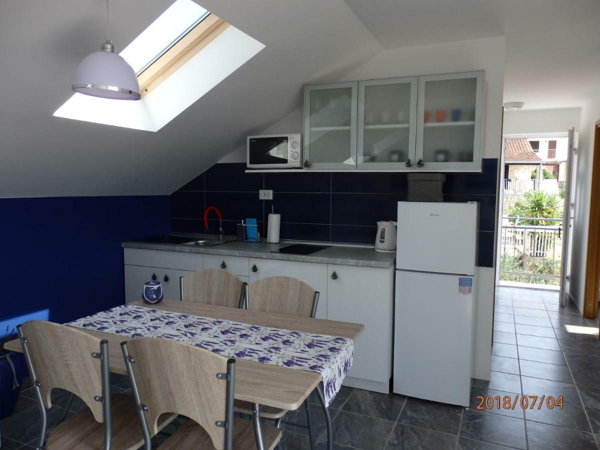 Apartman M&M Milna  Εξωτερικό φωτογραφία