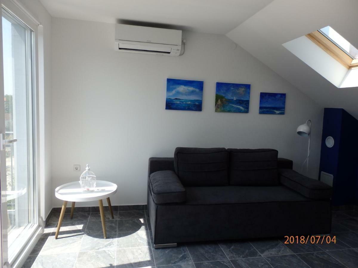 Apartman M&M Milna  Εξωτερικό φωτογραφία