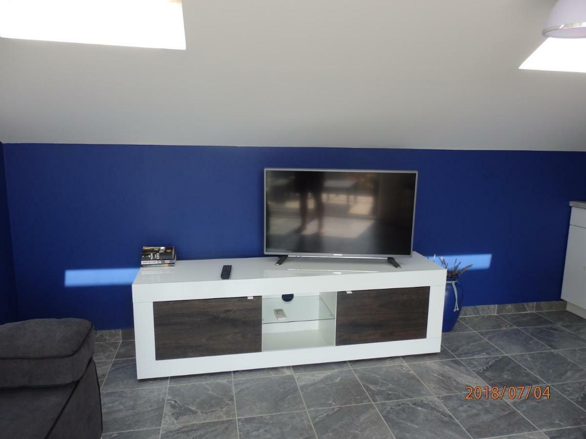 Apartman M&M Milna  Εξωτερικό φωτογραφία