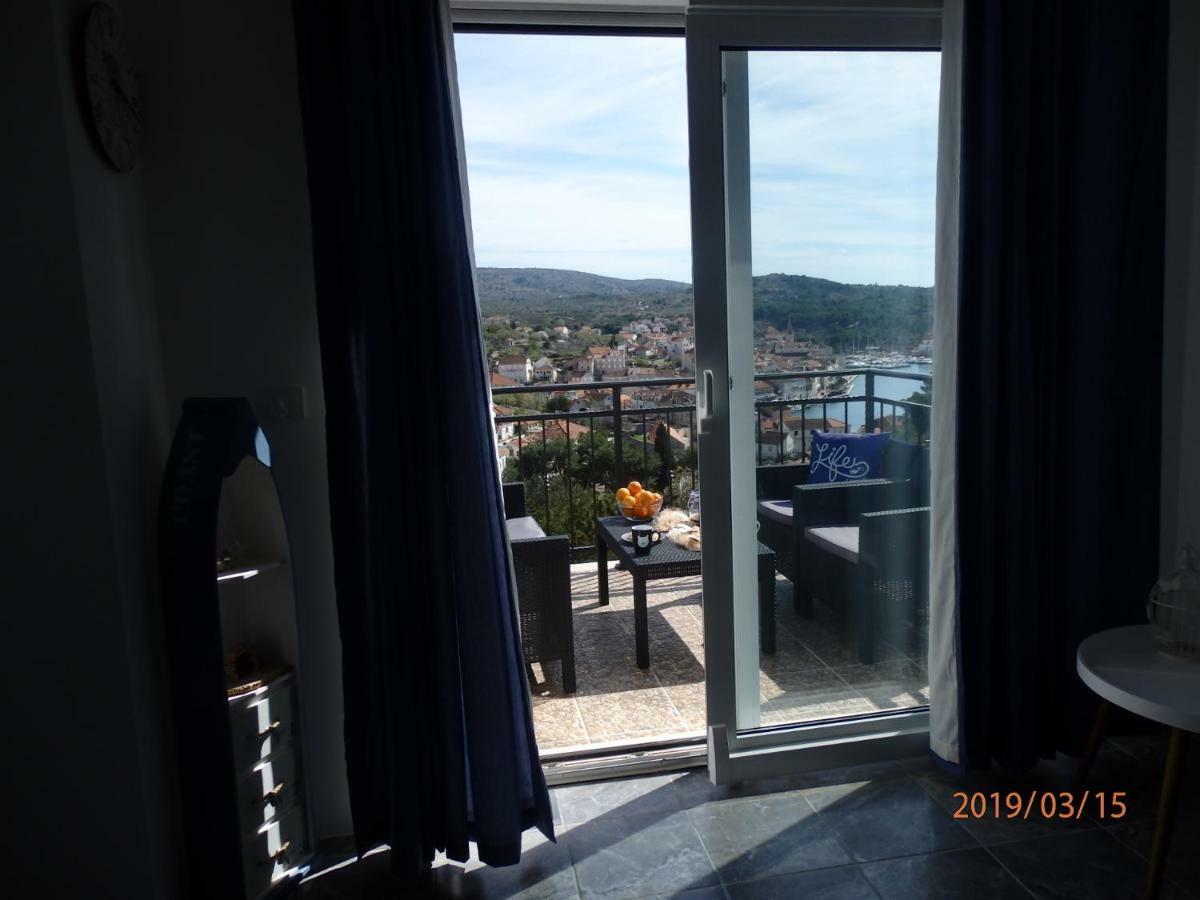 Apartman M&M Milna  Εξωτερικό φωτογραφία