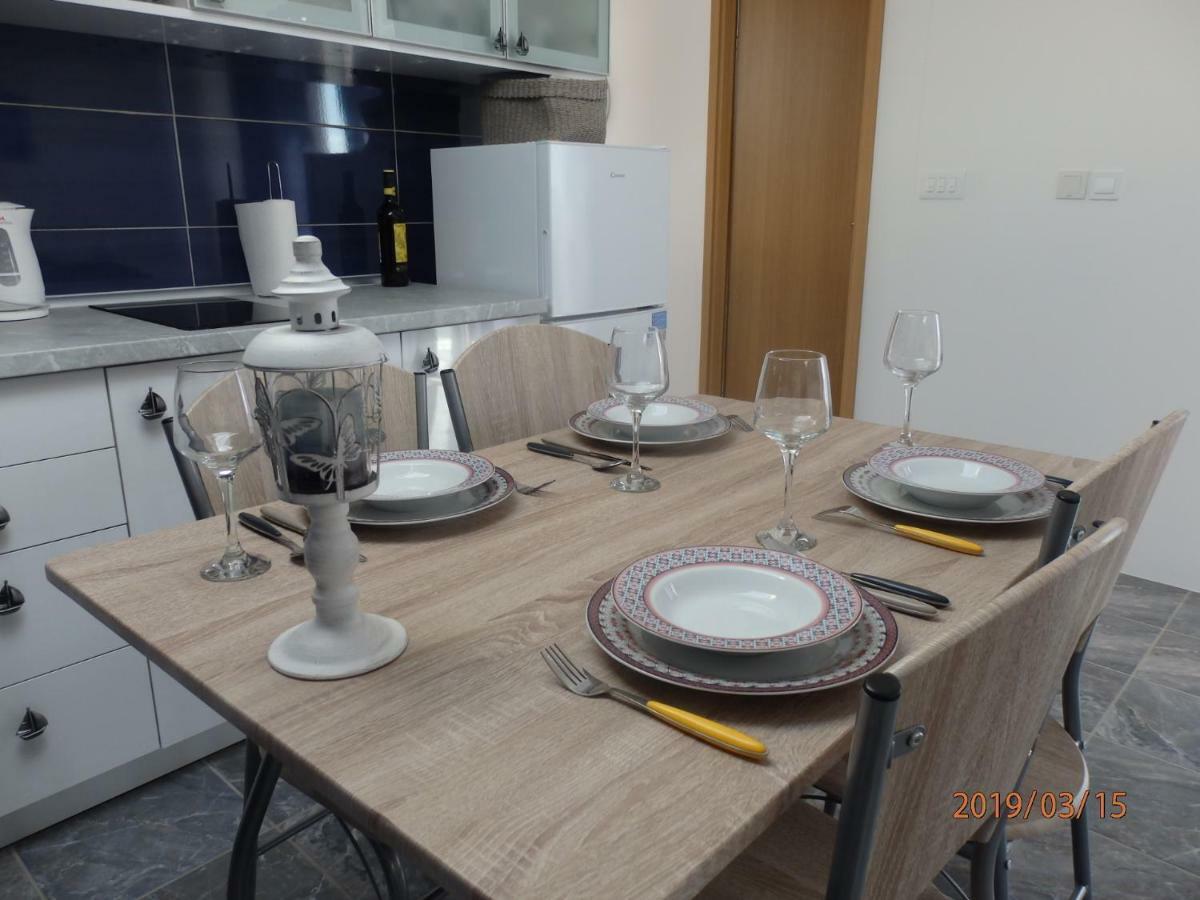 Apartman M&M Milna  Εξωτερικό φωτογραφία